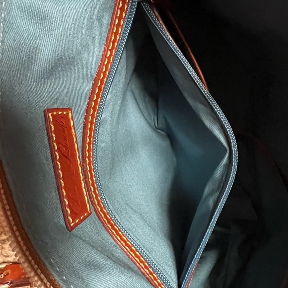 Beautiful Pink Dooney & Bourke Purse! - Picture 7 of 15